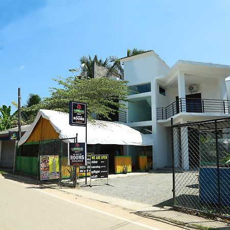 Camellia Hotel & Restaurant Mirissa Buitenkant foto