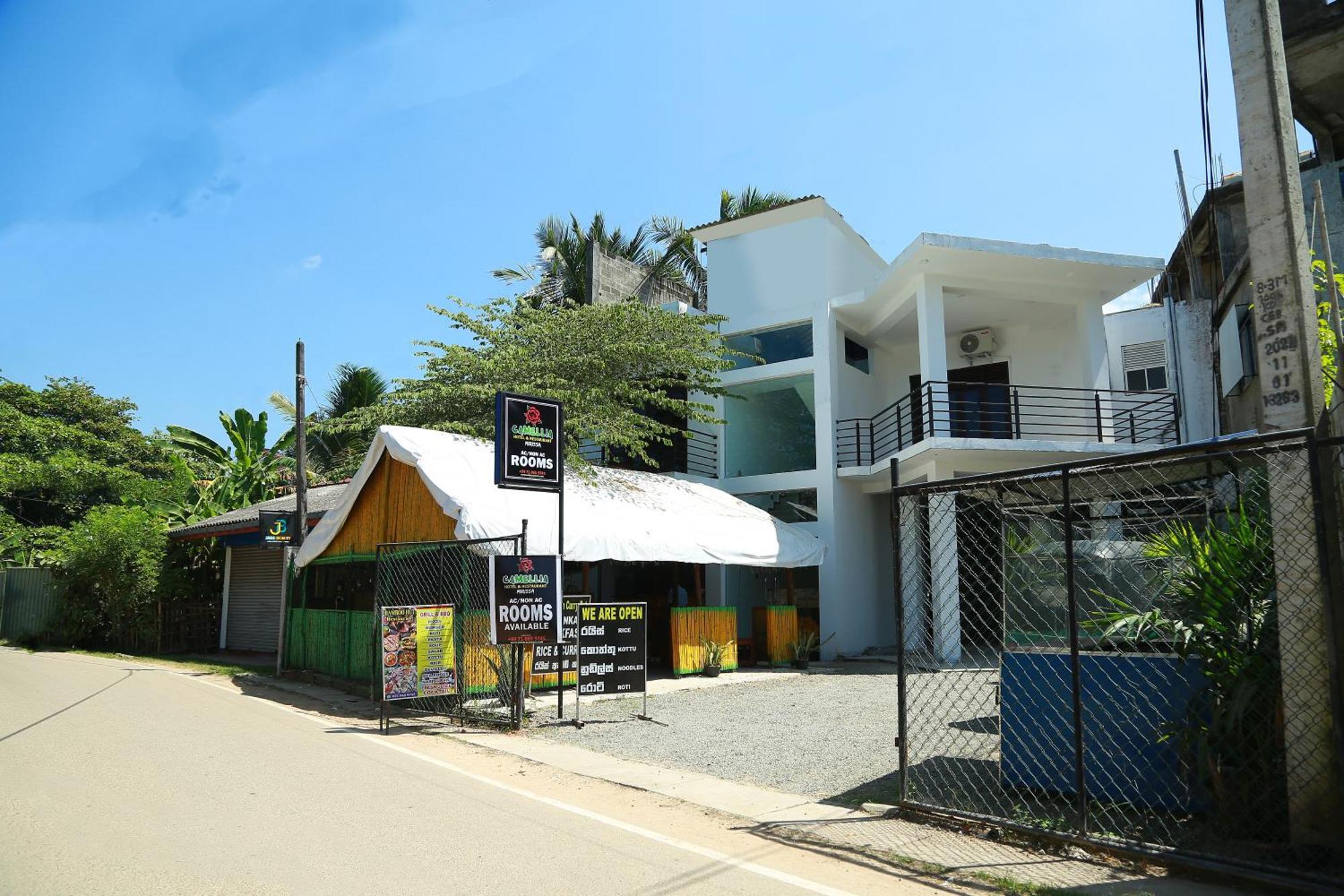 Camellia Hotel & Restaurant Mirissa Buitenkant foto